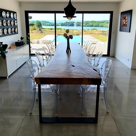 Contemporary Lake-view 빌라 *
